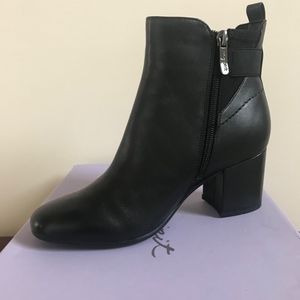 easy spirit batona bootie